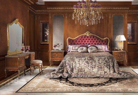 Phòng ngủ với nội thất chủ đạo là gỗ, kết hợp đèn chùm màu trầm dịu nhẹ, toát lên vẻ đẹp quý tộc, bình an